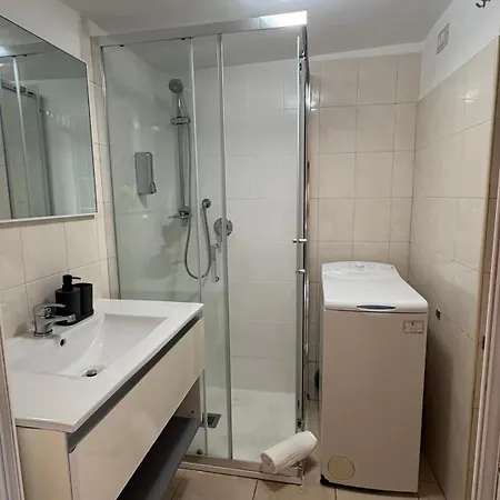 Newhouse Class Apartmán Bari