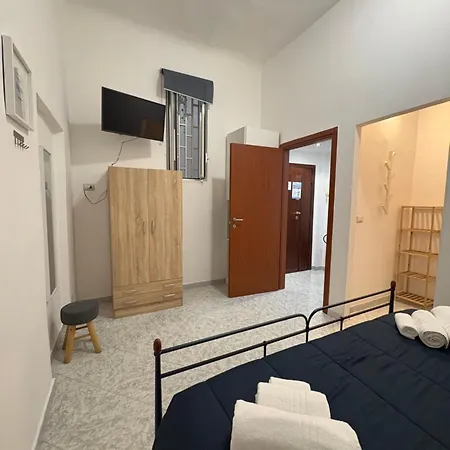 Newhouse Class Апартаменти Барі